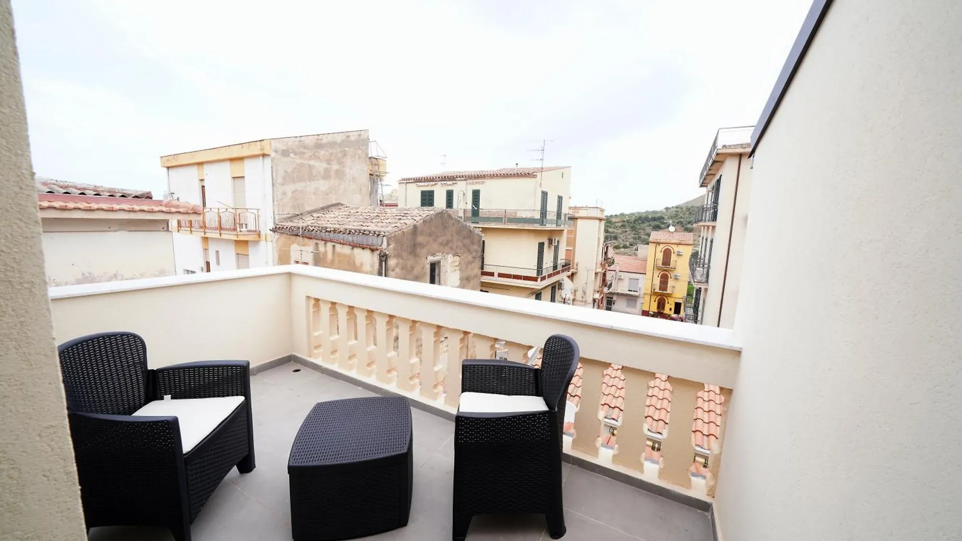 Ducas Rooms And Suite Lascari Italy