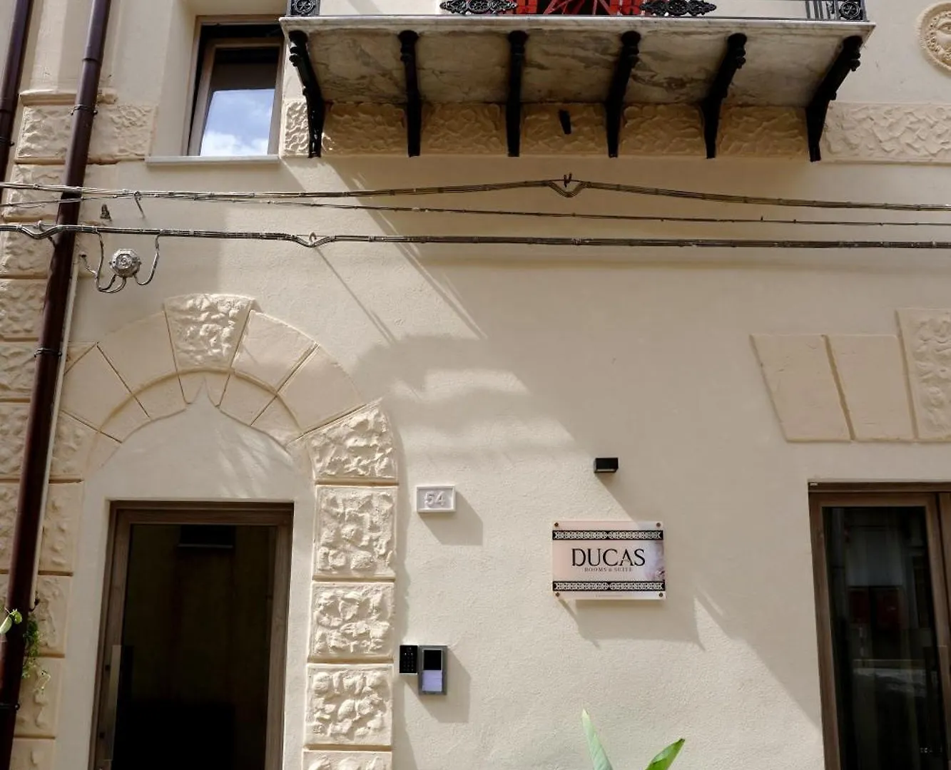 Apartment Ducas Rooms And Suite Lascari Italy