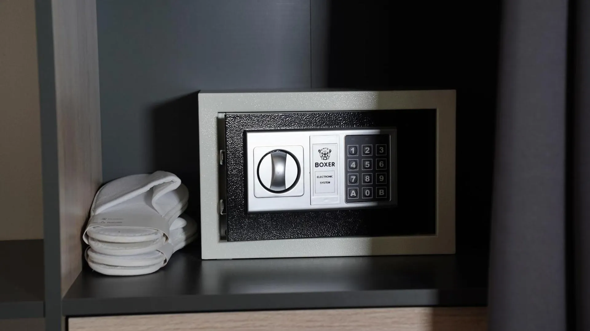 Ducas Rooms And Suite 라스카리