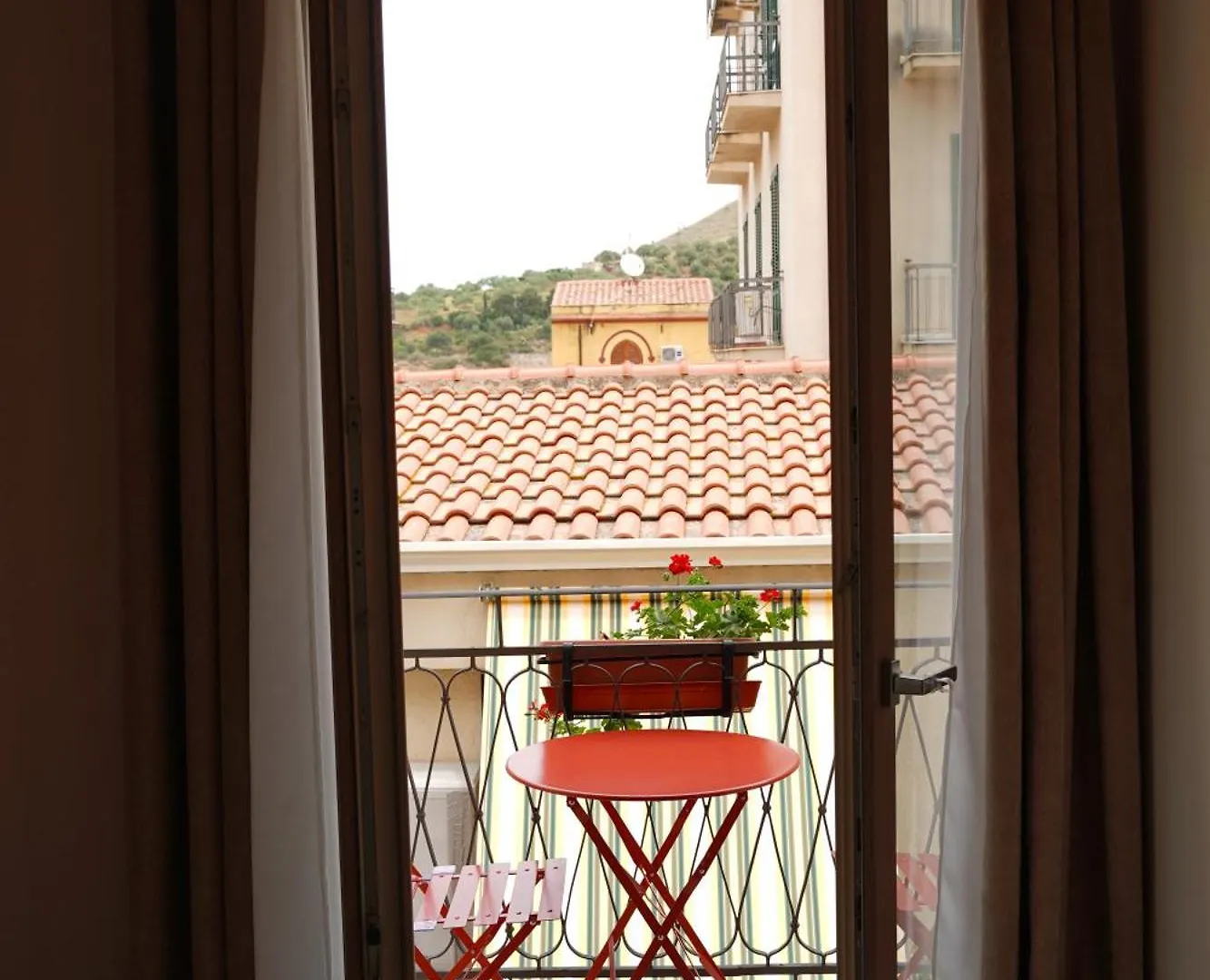아파트 Ducas Rooms And Suite 라스카리